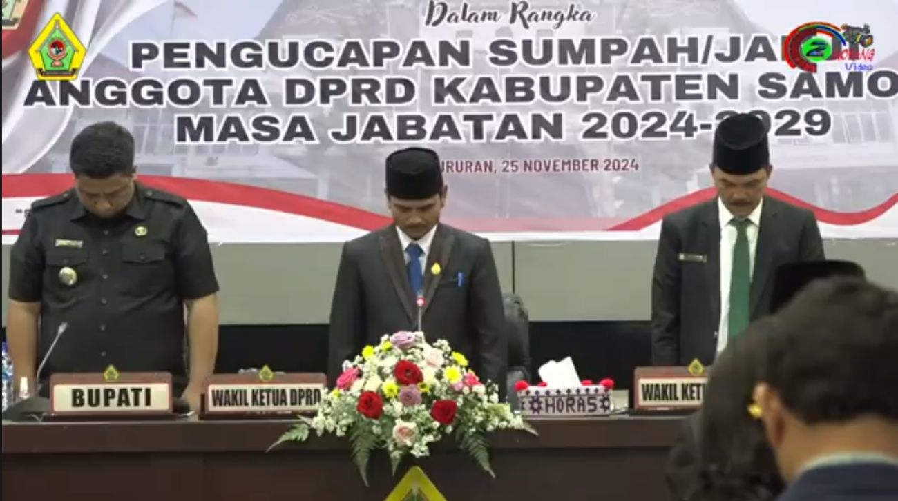 PENGUCAPAN SUMPAH/JANJI ANGGOTA DPRD KABUPATEN SAMOSIR MASA JABATAN 2024-2029